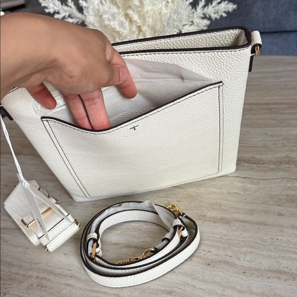 NWT, tory burch swingpack new ivory Leather crossbody - Picture 9 of 13